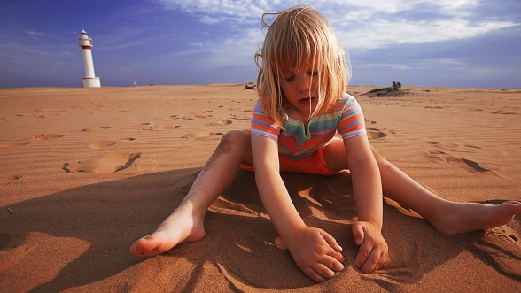 Vagi a la platja i al Parc Temàtic Port Aventura o al Aquapark. - Foto: e-naxian.com