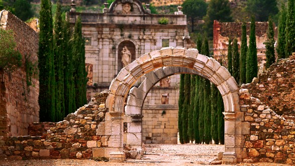 Descobreixi la Història d'aquest Territori ... i practiqui l'enoturisme - Foto: e-naxian.com